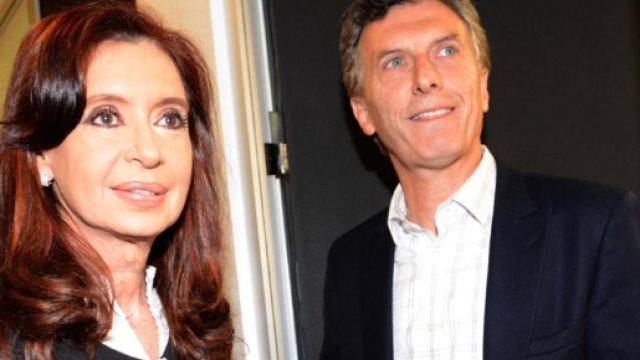 Cristina y Macri en Olivos, en un encuentro de cara a la transici&oacute;n - elmercedinodelavilla.com