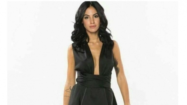 Gossip: Giulia De Lellis ha gi&agrave; due 'nemiche' nella casa? Ecco chi sono.