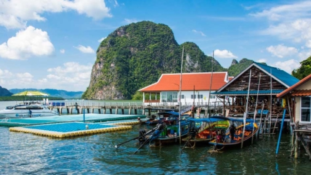 In un villaggio della baia di Phang-Nga in Thailandia, paradiso dei turisti, si &egrave; consumato uno stupro di massa su una ragazzina di 14 anni.