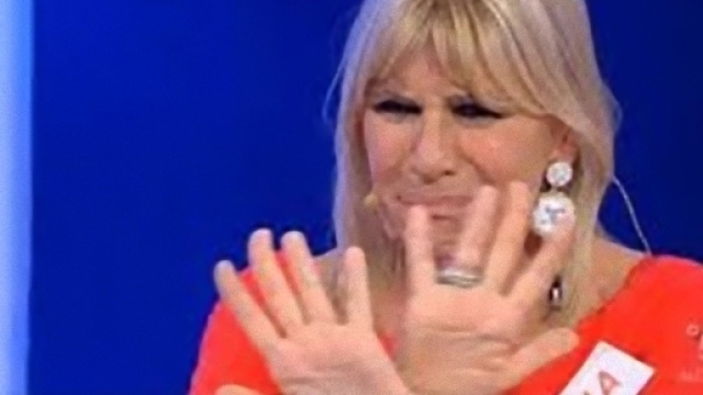 Uomini e Donne, brutta notizia per Gemma Galgani.