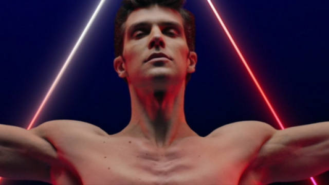 Roberto Bolle danza con me | Ospiti 1&deg; gennaio 2018 su Rai1 replica