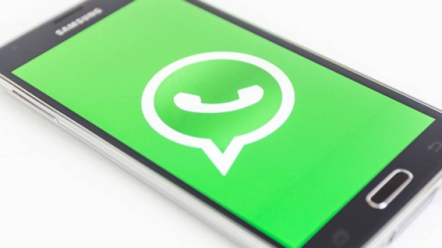 WhatsApp, la novit&agrave; del 2018 sar&agrave; la nota video.