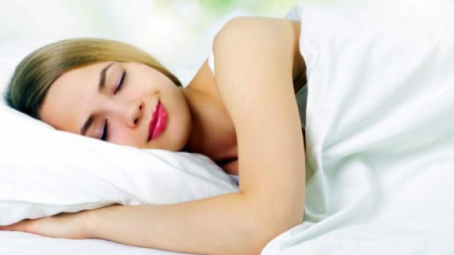 Dormire bene aiuta a seguire una dieta pi&ugrave; equilibrata
