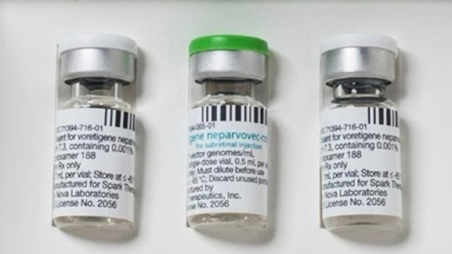 Il farmaco contro la degenerazione ereditaria della retina &egrave; stato controverso a causa del suo valore insolito.