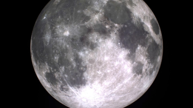 Sono presenti degli edifici sulla Luna?