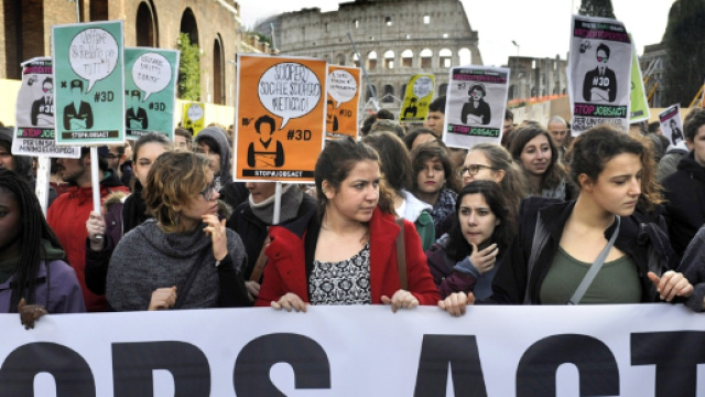Gli 850mila lavori creati dopo il Job Acts sono andati agli ultracinquantenni