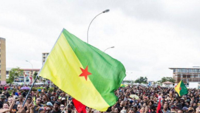 La Guyane, une r&eacute;gion fran&ccedil;aise. Mais qu'est-ce qu'il se cache derri&egrave;re tout &ccedil;a ? Quels sont les non-dits ?