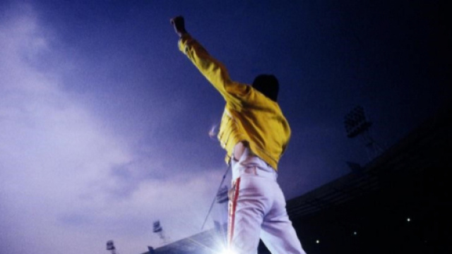 Webley con Freddie Mercury (Foto - faremusic.it)