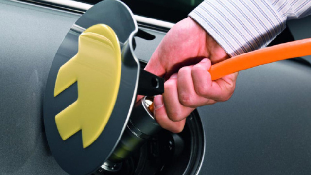 Auto elettrica, ecco la rivoluzione stile iPhone potrebbe far ... - formiche.net