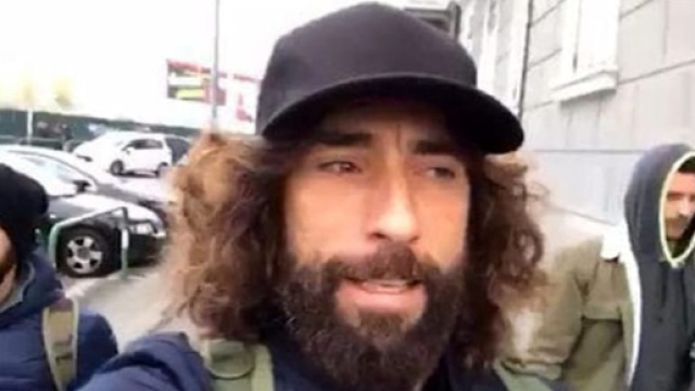 Brumotti: nuova aggressione all'inviato di Striscia, video su Facebook