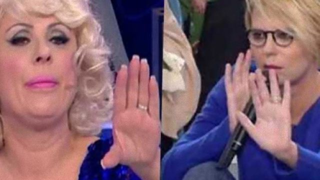 Uomini e Donne, Tina Cipollari si infuria con il pubblico.