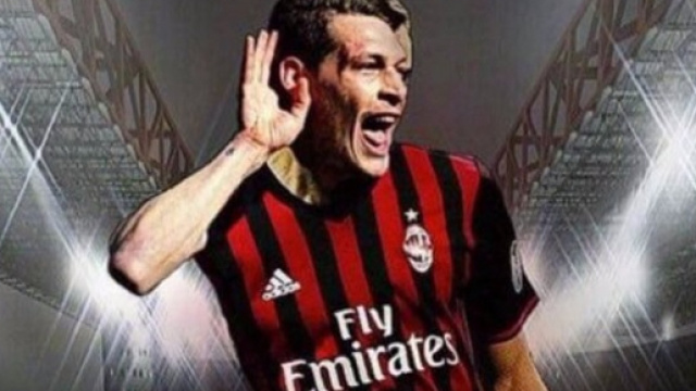 Belotti a San Siro con la maglia del Milan