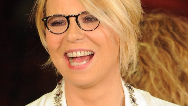 Maria De Filippi, conduttrice di C'&egrave; posta per te