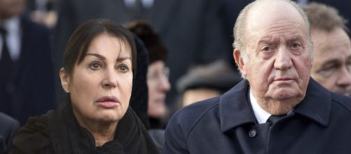 Mart&iacute;nez Bordi&uacute; y Juan Carlos I en imagen