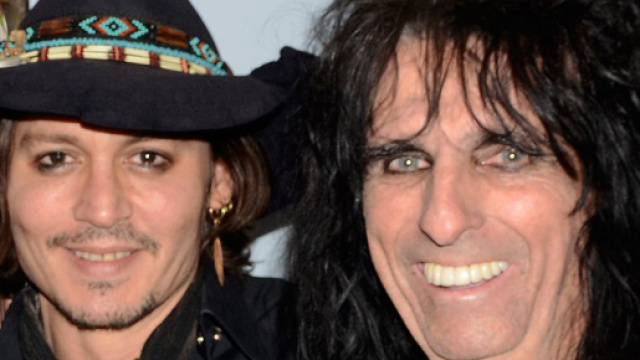 Johnny Depp insieme as Alice Cooper (Foto - Adelaide's ... - com.au)