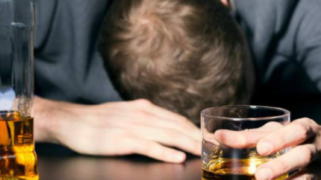 L'alcol provoca 7 tipi di cancro, lo dice la scienza