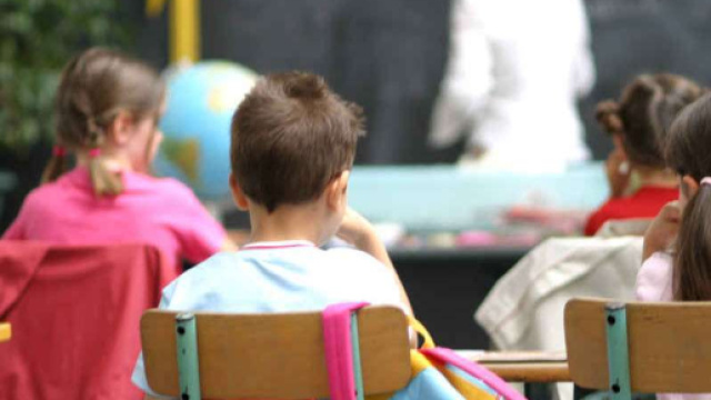 Maestra rimossa dalle lezioni a causa della sua ignoranza