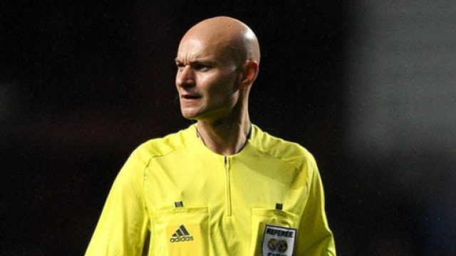 Tony Chapron, arbitro di Nantes-Psg