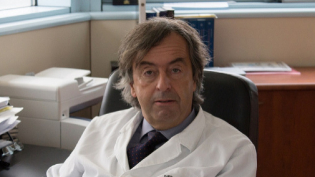 Vaccini obbligatori, il medico vaccinista Roberto Burioni attacca Salvini e Di Maio