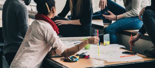 How to make money as a student (Image via geralt/Pixabay)