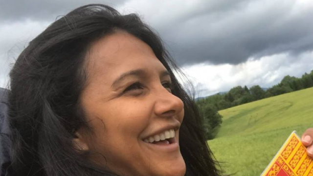 Jesus, la ragazza che attraversa il Veneto a piedi