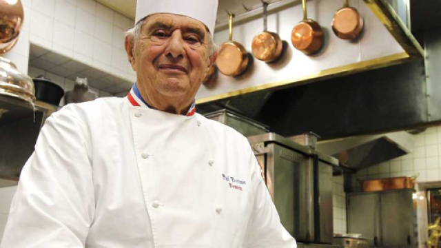 A 91 ans, Paul Bocuse &eacute;tait toujours aux fourneaux et d&eacute;tenait rois &eacute;toiles depuis plus de cinquante ans