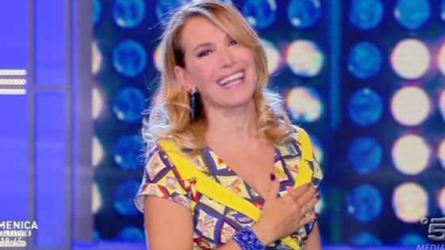 Domenica Live, arriva la denuncia shock