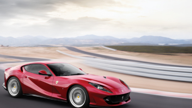 Ferrari: nel futuro Suv ed auto elettriche, ecco perch&eacute; in breve
