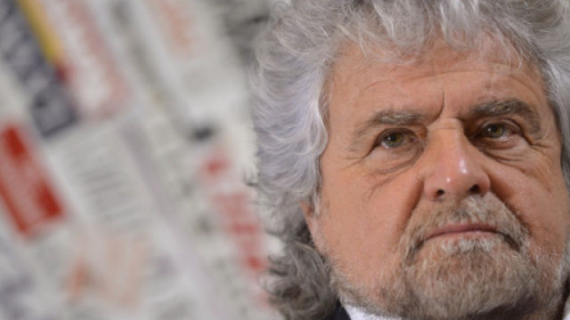 Beppe Grillo: il Movimento 5 Stelle ha presentato il proprio simbolo per le prossime elezioni politiche