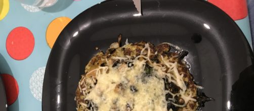 Mini pizzas vegetarianas caseras.