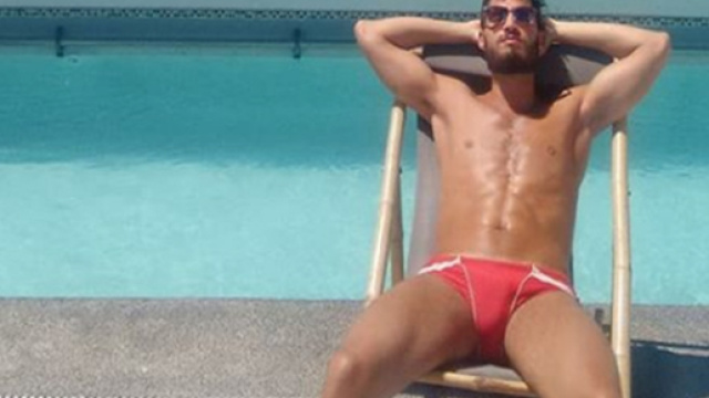 Anthony Botta, il 25enne belga che viaggia quasi gratis, grazie a Tinder