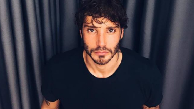 Stefano De Martino: chiamata speciale prima della partenza