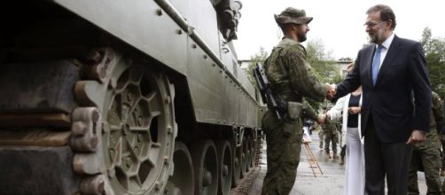 El ejercito espa&ntilde;ol despliega sus tropas en la frontera de Rusia con Letonia