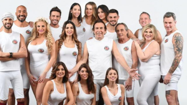 Isola dei Famosi 2018: guai per Paola Di Benedetto, fermata dalla polizia