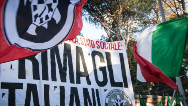 Casapound, sconti con i centri sociali a Monza