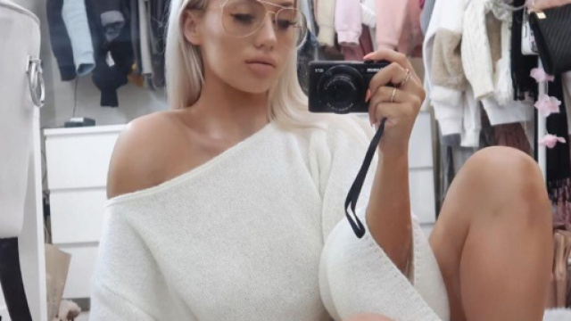 Elle Darby ha mandato un email al proprietario di un hotel per chiedergli di ospitarla gratis