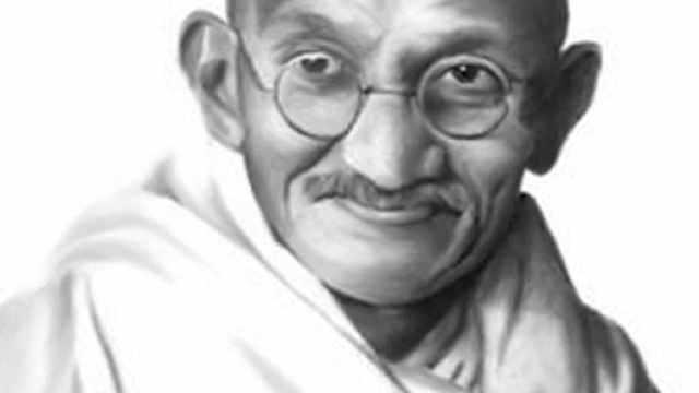 Gandhi scrisse al fuhrer chiamandolo Caro Amico