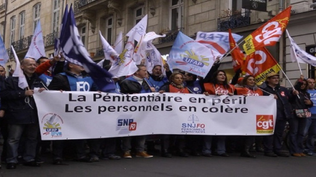 Gr&egrave;ve des surveillants p&eacute;nitentiaires : la mobilisation se poursuit