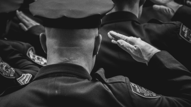 Poliziotti pagati per non fare nulla
