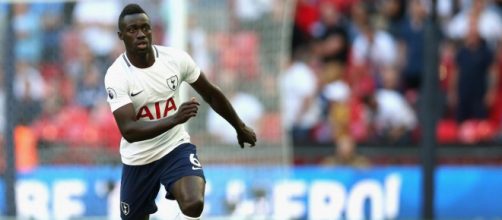 Davinson Sanchez en un partidos de premier