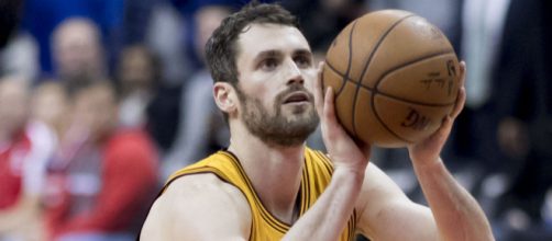 Kevin Love speaks about Cavs' Team Meeting [Image by Keith Allison / Flickr]