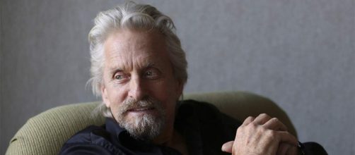 Michael Douglas acusado fuertemente