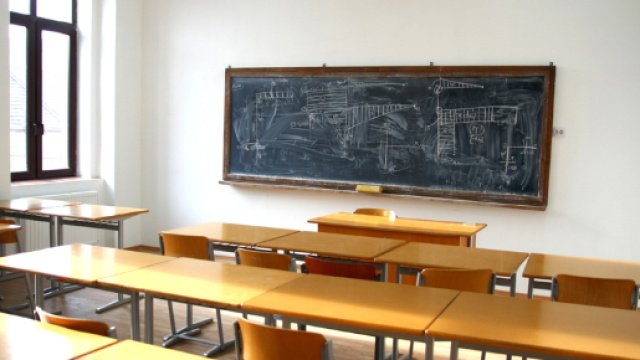 Tardo rientro a scuola in Lombardia e Piemonte dopo l'Election Day