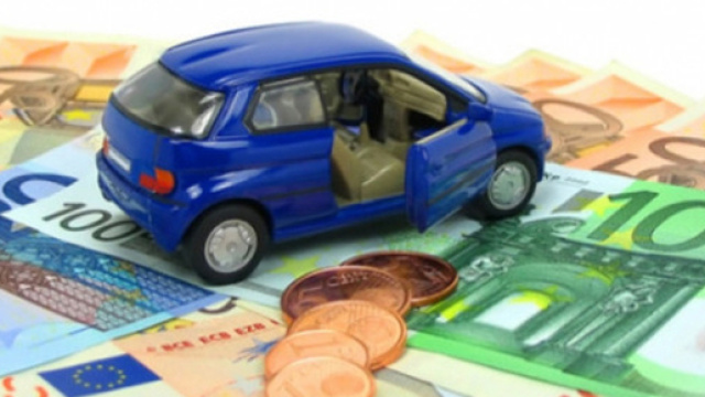 Bollo e superbollo: esenzioni e scadenze