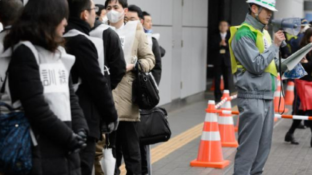 Tokyo si prepara a un attacco missilistico