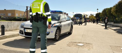Sancionado un Guardia Civil por pedir un m&oacute;vil de alta gama a ... - elconfidencialdigital.com