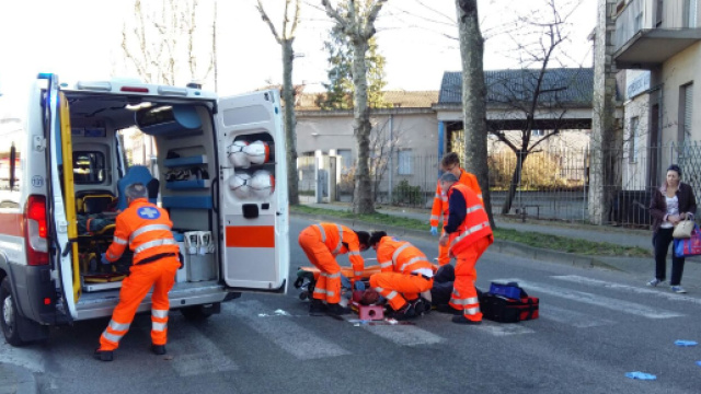 Calabria, muore dopo essere stato travolto da un'auto