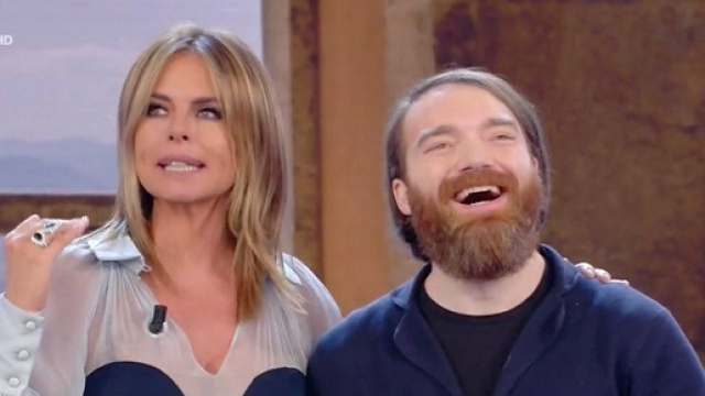 Paola Perego con una super mente (foto da account ufficiale del programma Rai)