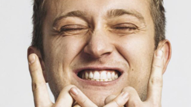 VALD d&eacute;voile la cover minimaliste de &laquo; XEU &raquo; ! - URBAN FM - urbanfm.fm