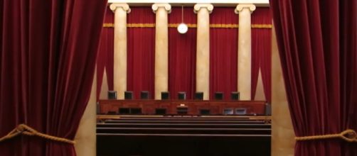 Inside The Supreme Court of the United States. [image source: JBFan/YouTube screenshot]